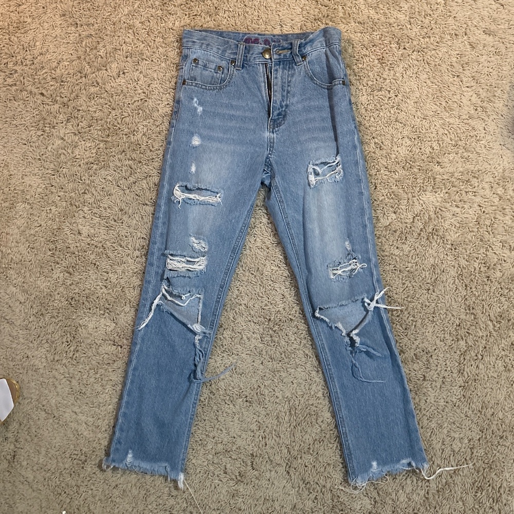 Like new Me.n.u girls ripped jeans